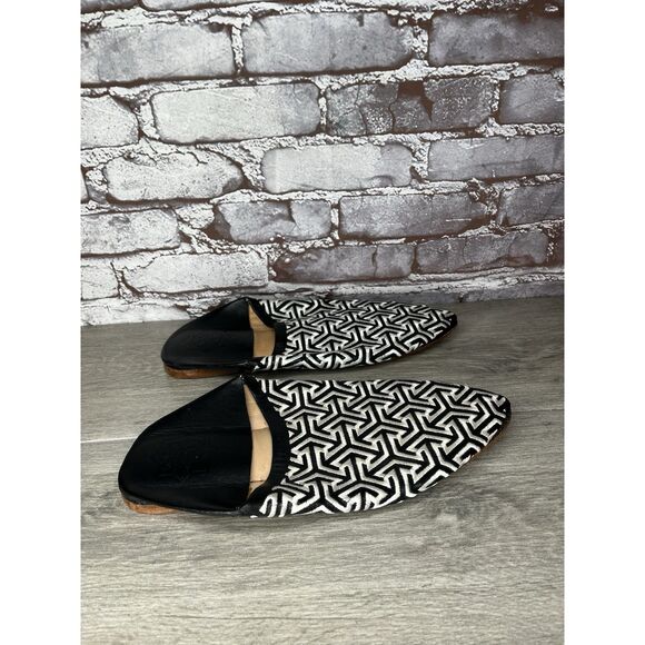 Black and White Geometric pattern flat Pointed Toe Mules Men Sz 45EU/12M US main image 5